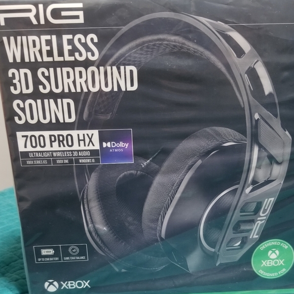 Wireless Headset - Picture 2 of 2